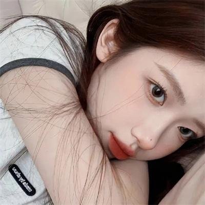 如蝶翩翩